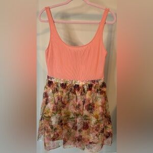 Alice and Olivia, Floral bottom with mesh top, short dress, beautiful overlay